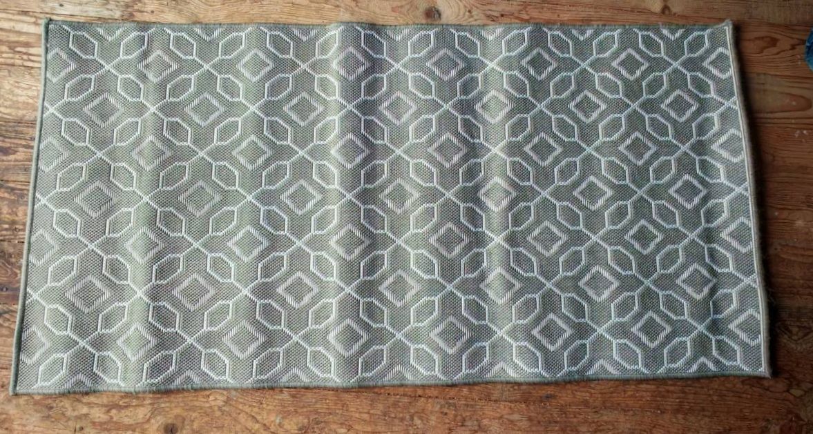 Tappeti: Moderner Teppich mit geometrischem Muster – Usato da Bottighofen venduto da andax