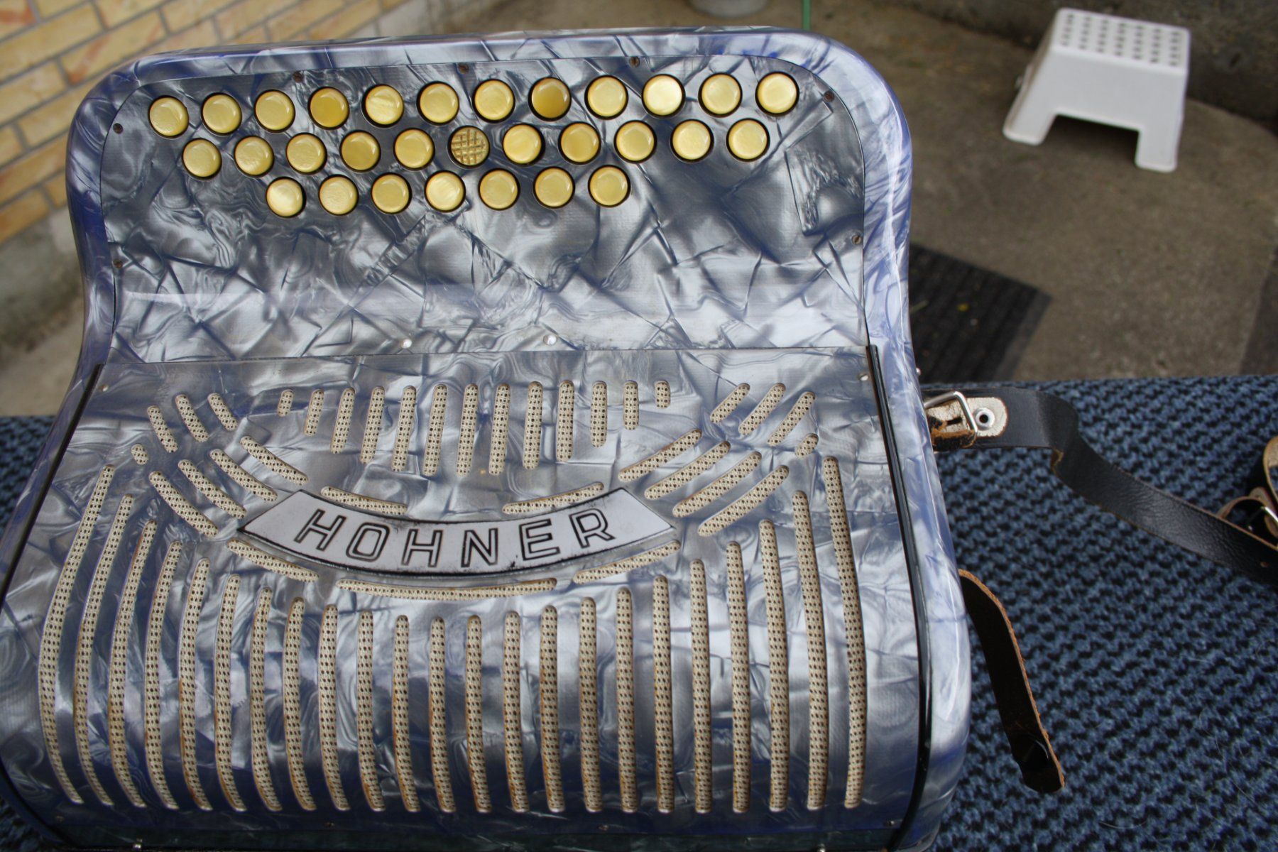 Hohner Strumenti musicali: HOHNER SONORA AKKORDEON HANDORGEL – Usato da Wauwil venduto da Pneuedy 1