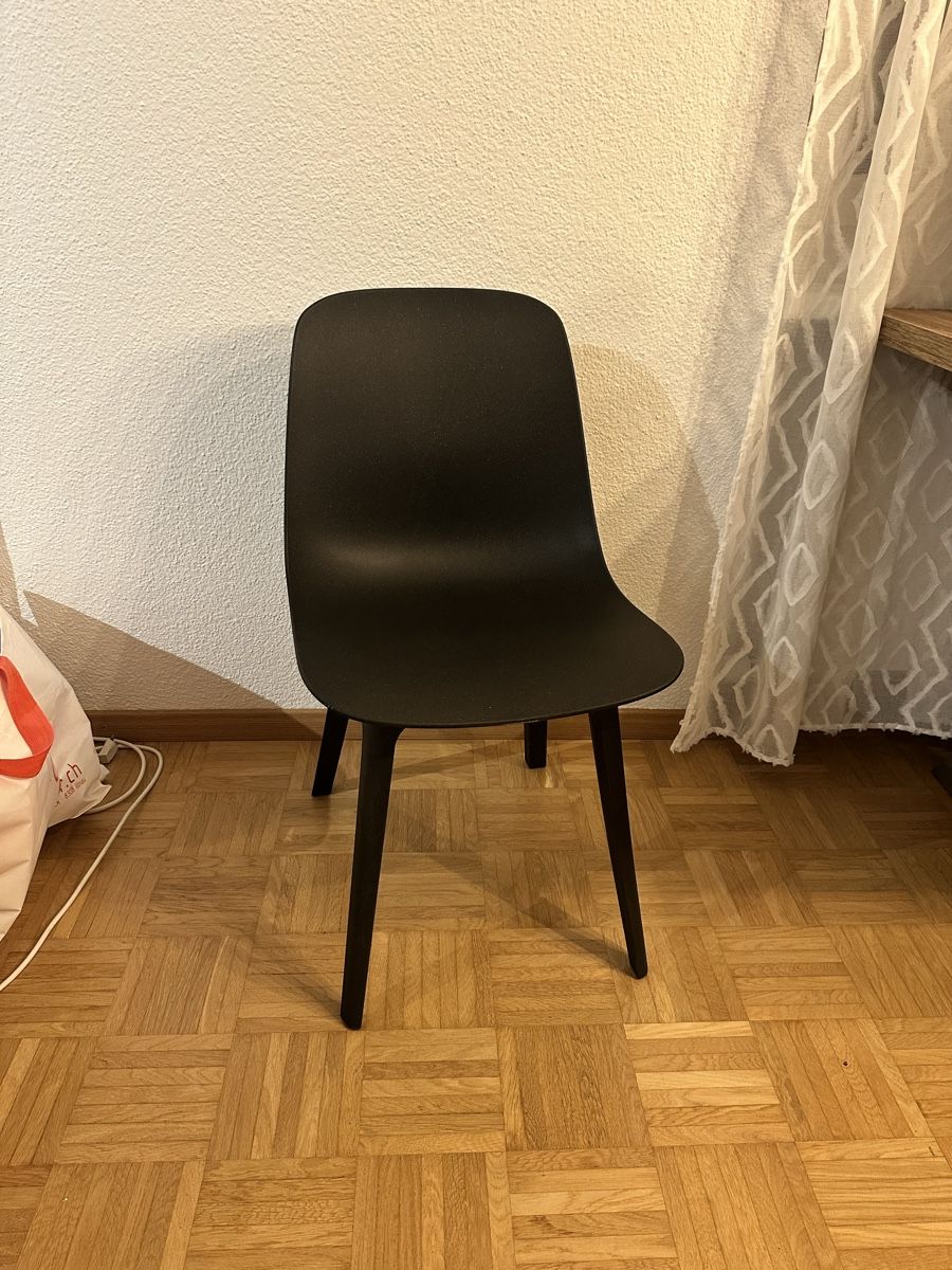 Ikea Sedie: Kunststoff Stühle Anthrazit 4 Stück – Usato da Bülach venduto da Rodi91 3