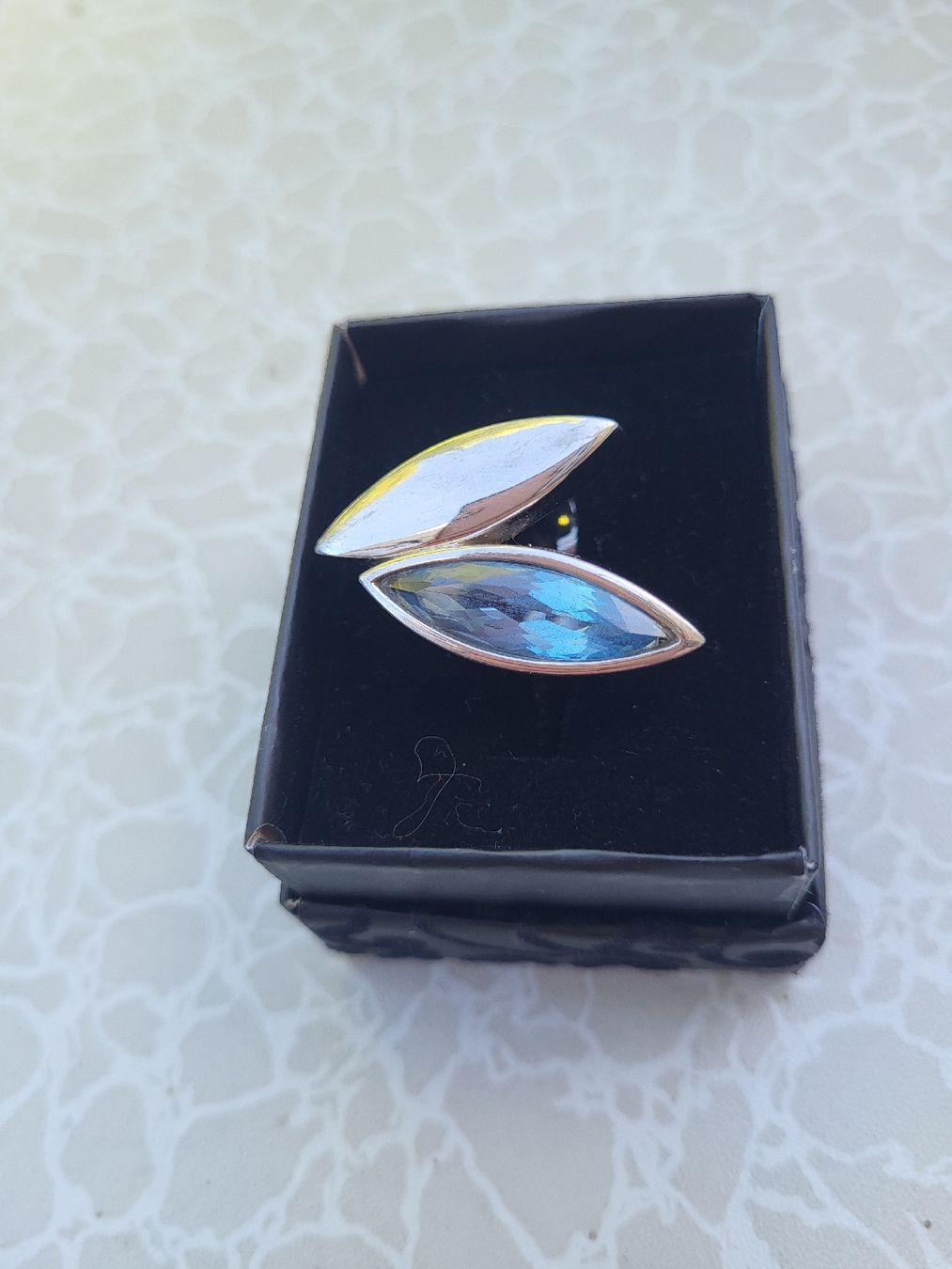 Anelli: Ring mit blauen Stein marquiseform  – Nuovo (secondo la descrizione) da Winterthur venduto da rab_tr8n 3
