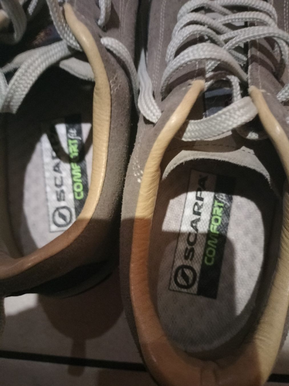Scarpe da donna: Wanderschuhe  – Nuovo (secondo la descrizione) da Leibstadt venduto da Teufeli93