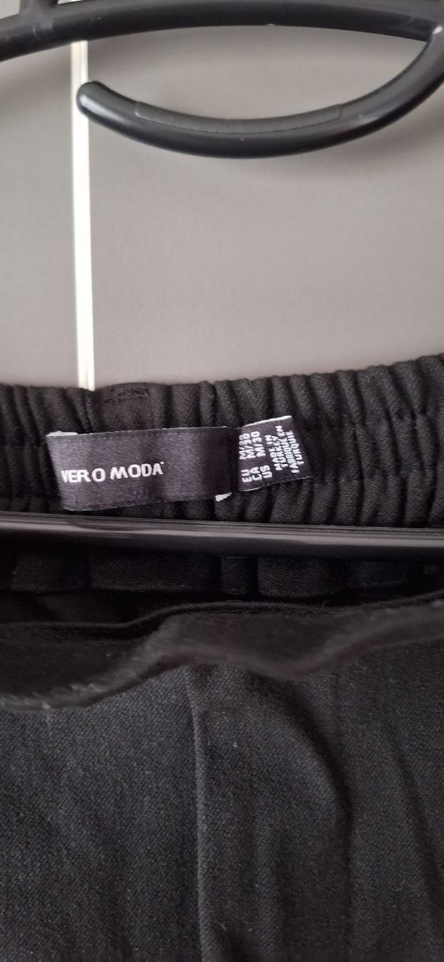 Vero Moda Hosen: Vero Moda Hose – Gebraucht aus Luzern von annina.staehli 1