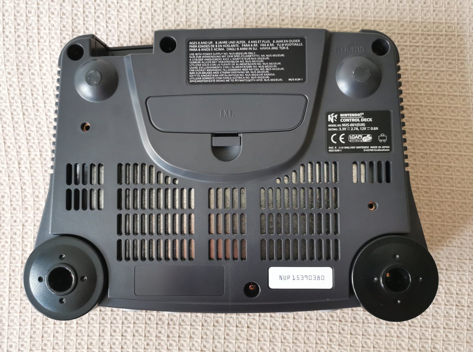 Nintendo Console: Nintendo 64 Konsole mit Expansion Pak, Controller + Mario 64 – Usato da Basel venduto da Scarrabus 4