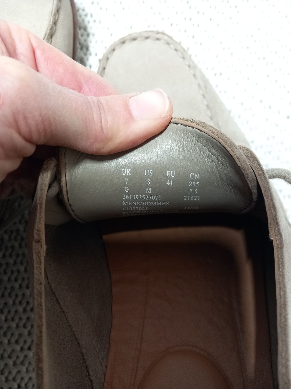 Clarks Scarpe da uomo: Clarks Herren Schnürschuhe Gr.41, Wildleder – Usato da Gwatt (Thun) venduto da umwelt-brocki 5