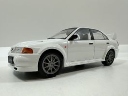 Mitsubishi Lancer EVO VI 1:18, weiss, IXO