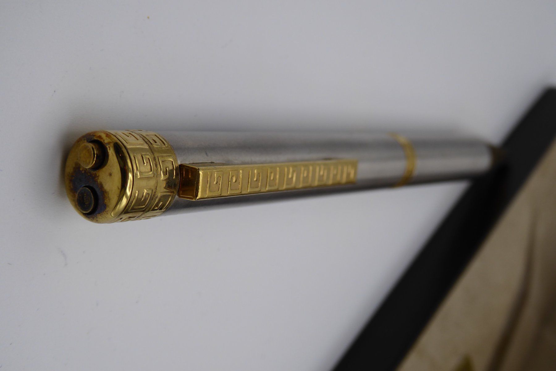 Givenchy Penna & Evidenziatori: Givenchy yellow Gold Plated Ballpoint Pen – Usato da Geneve venduto da adr_xk6n 3