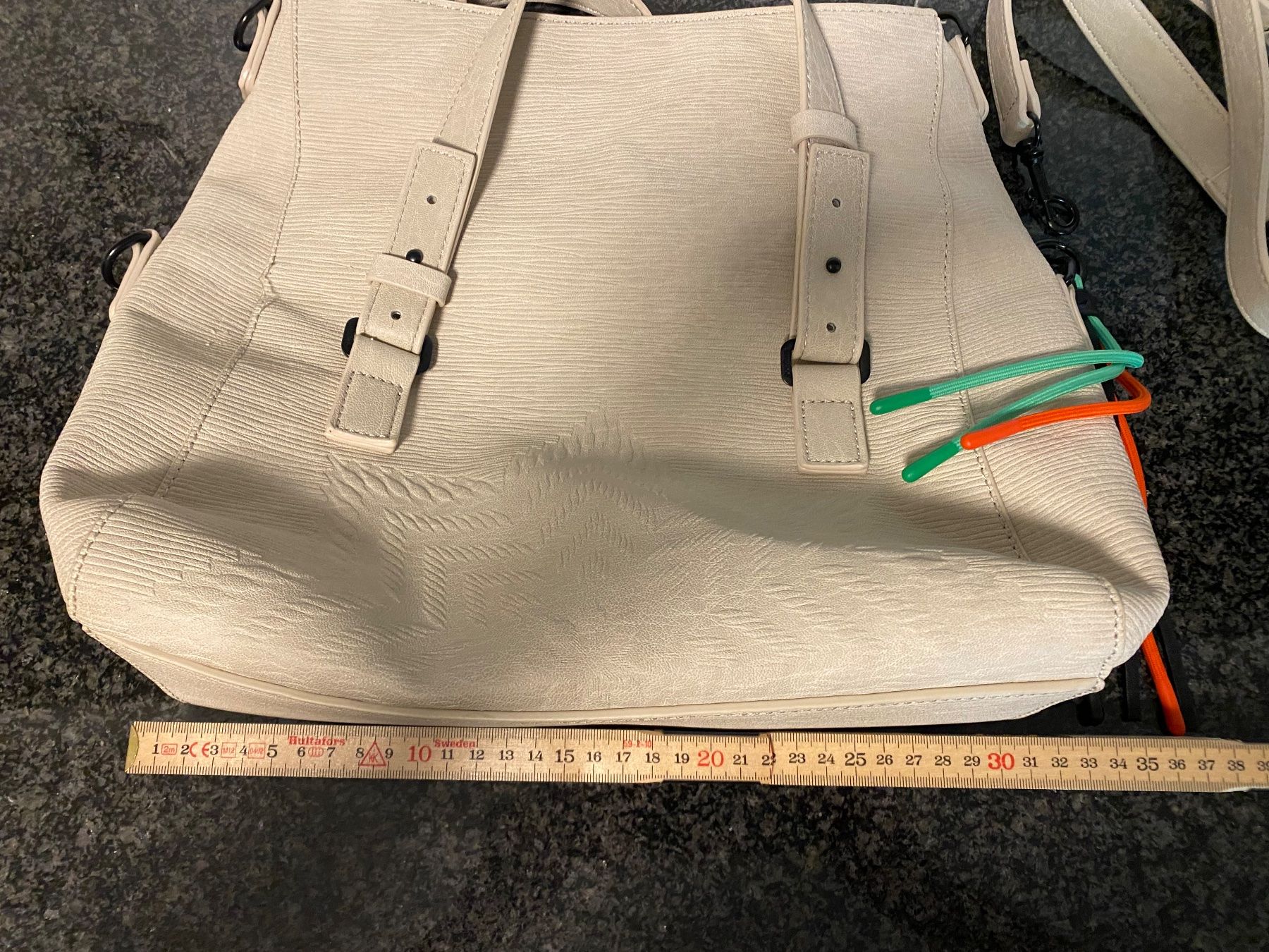 Desigual Taschen für Damen: Handtasche Desigual , Defekt – Defekt aus Bösingen von Trigusik 5