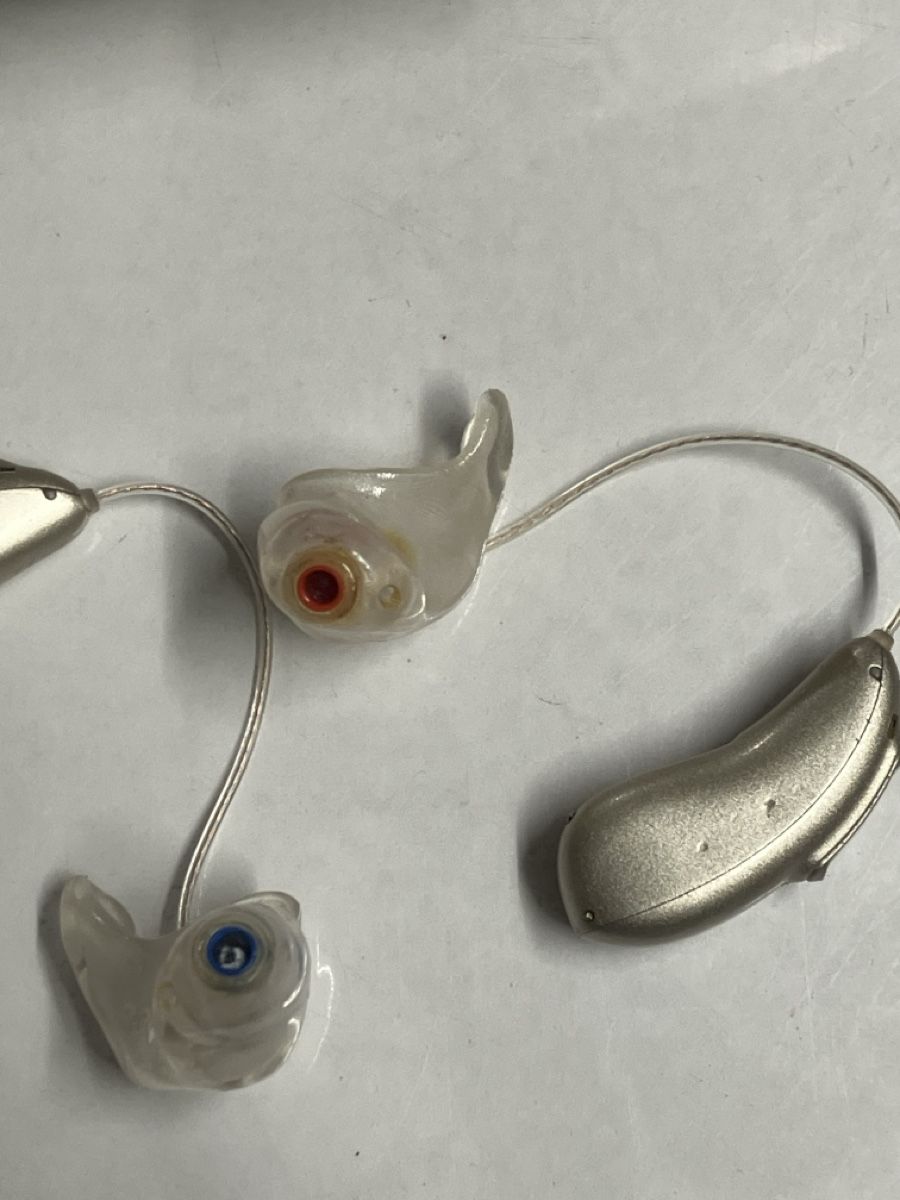 Phonak Attrezzature mediche: 2 x Hörgeräte Phonak Case Combi – Usato da Erlenbach im Simmental! venduto da Simmentaler-Perlen 2