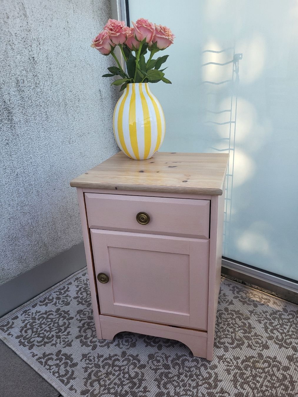 Comodini: Table de chevet relookée – Usato da Geneve venduto da Mk.i
