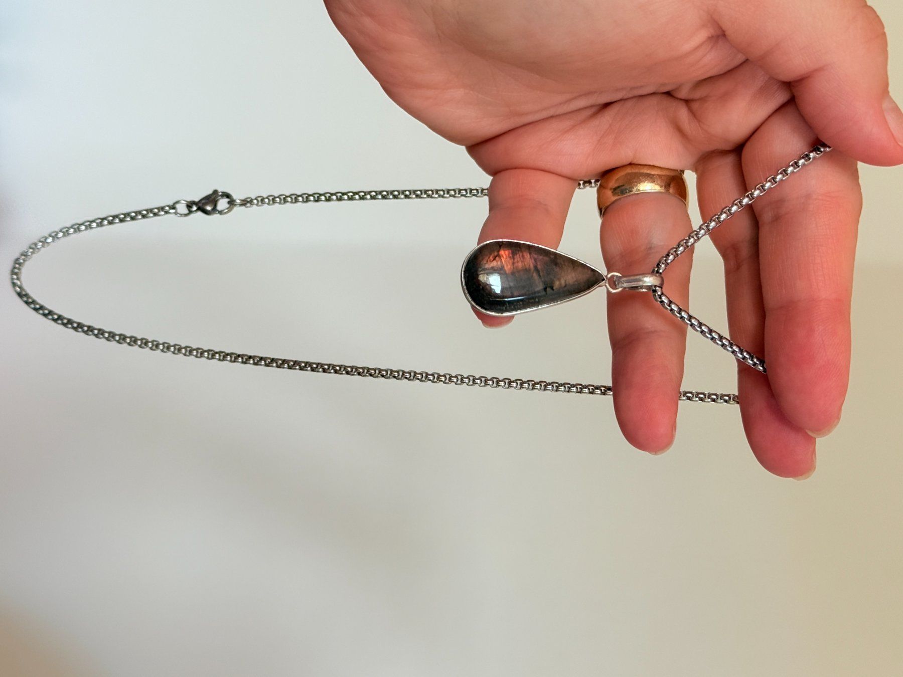 Catenine: Labradorite necklace – Nuovo e nell'imballaggio originale da Genève venduto da AGBERG 8