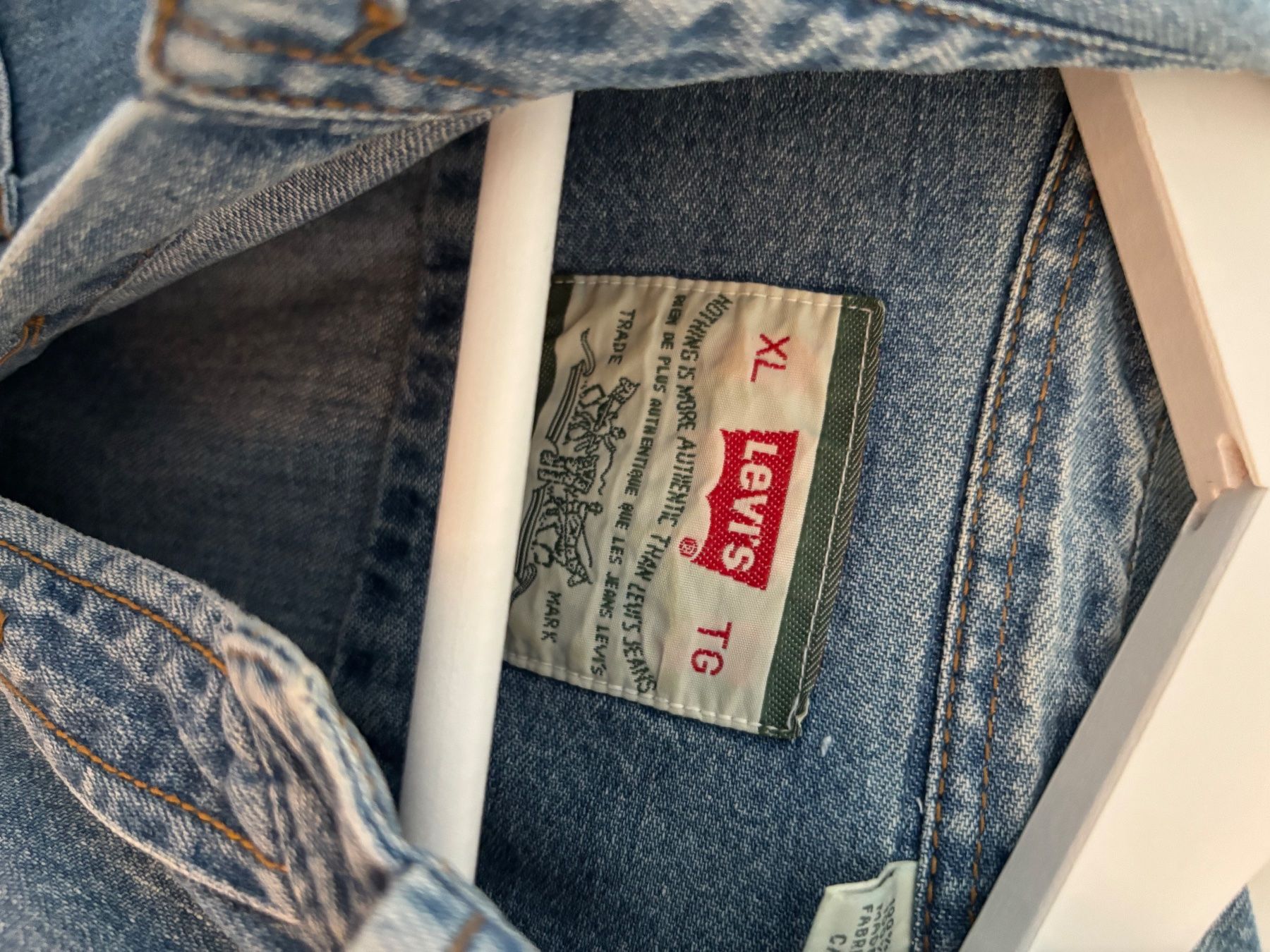 Chemisiers: Jeanshemd Levis – D'occasion à Basel par met_d6zt 2