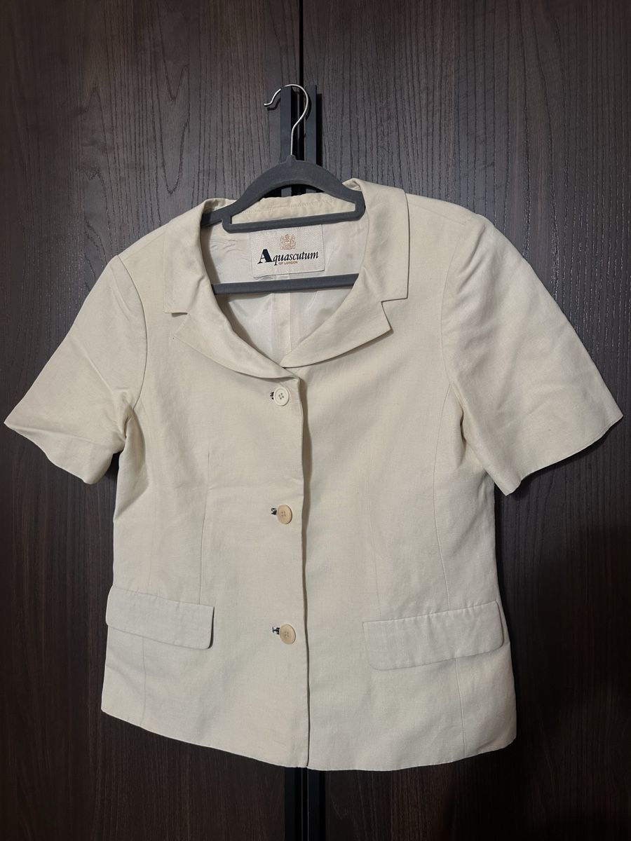 Aquascutum Giacche: Aquascutum beige blazer top – Usato da St. Niklausen LU venduto da lau_259n