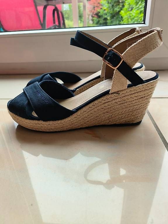 Tom Tailor Scarpe da donna: Paire de Chaussures à talons compensés Tom Tailor – Usato da Grône venduto da mmaye 1