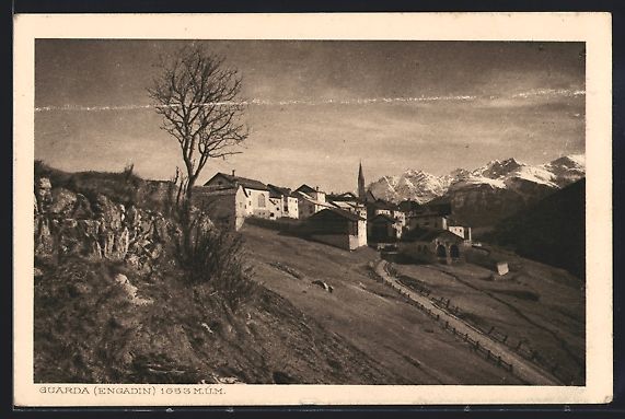 Cartoline postali: Guarda, Ortsansicht mit Blick zur Kirche – Usato da Berlin venduto da bartko-reher