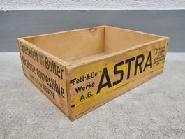 alte Holzkiste Kiste Transportkiste ASTRA FETT STEFFISBURG