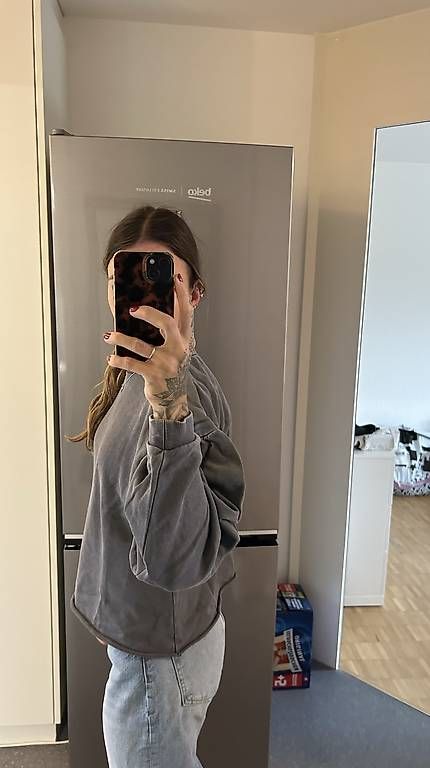 H&M Pullover & Sweatshirts: Sweatshirt – Gebraucht aus Thun von SelinaW1995 3