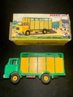 Camion Dinky Toys Berliet Bétaillere avec boîte, jouet