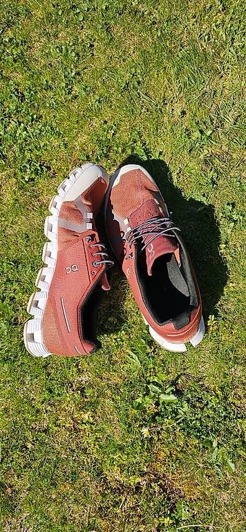 Scarpe da uomo: On Schuhe in Grösse 44.5 – Usato da Stettlen venduto da bruennen66 1