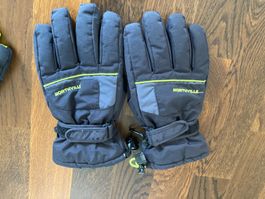 2 Paar Skihandschuhe von1x C&A, 1x Krane