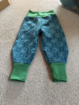 Neue Handmade Pumphose 86/92