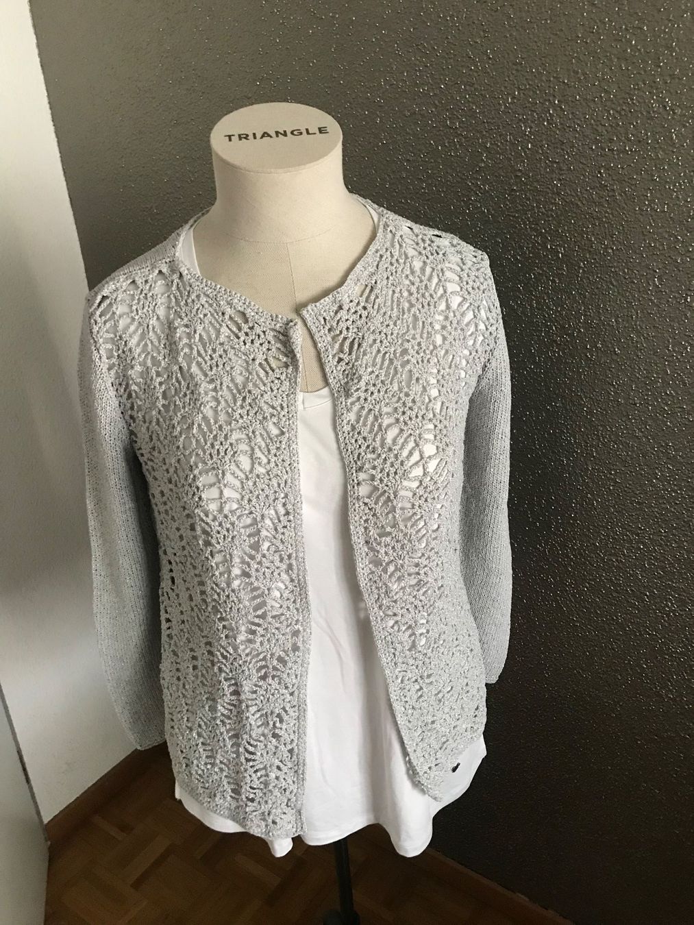 Giacche: Hàkel/Strickjacke Handarbeit Grösse 38/40 – Nuovo e nell'imballaggio originale da Romanshorn venduto da Altstadthaus