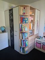 Begehbarer Kleidereckschrank