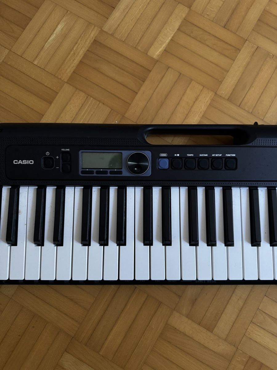 Casio Musikinstrumente: Casio CT-S300 Portable Keyboard - Excellent Condition! – Neu (gemäss Beschreibung) aus Biel/Bienne von Kibastar 1