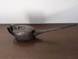 Ölkanne alt Metall 