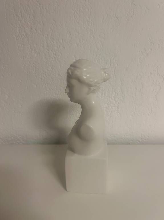 Sculptures & Statues: Büste weiss – D'occasion à Muttenz par smile62 1