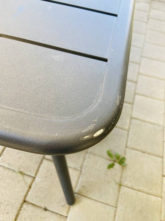 Set de table et chaises: Gartentisch & 4 Stühle von Fermob  – D'occasion à Feuerthalen par Conny_G 2