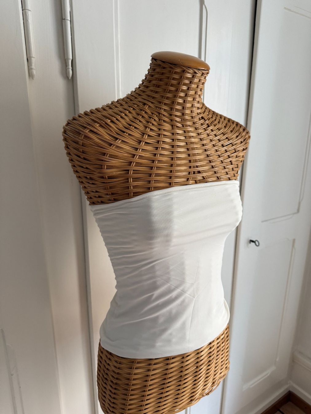 Na-kd Top: NA-KD - Bandeau-Top crèmeweiss XS – Usato da Zürich venduto da Diazaio 1
