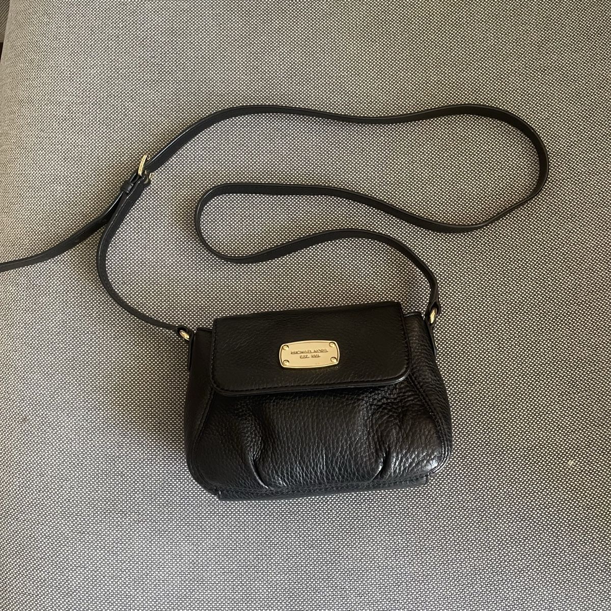Michael Kors Borse da donna: Schwarze Michael Kors Leder-Umhängetasche – Nuovo (secondo la descrizione) da Bern venduto da dek_7bjd 8