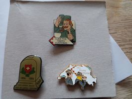Lot de 3 Pins des douanes suisses - dogana - Zoll