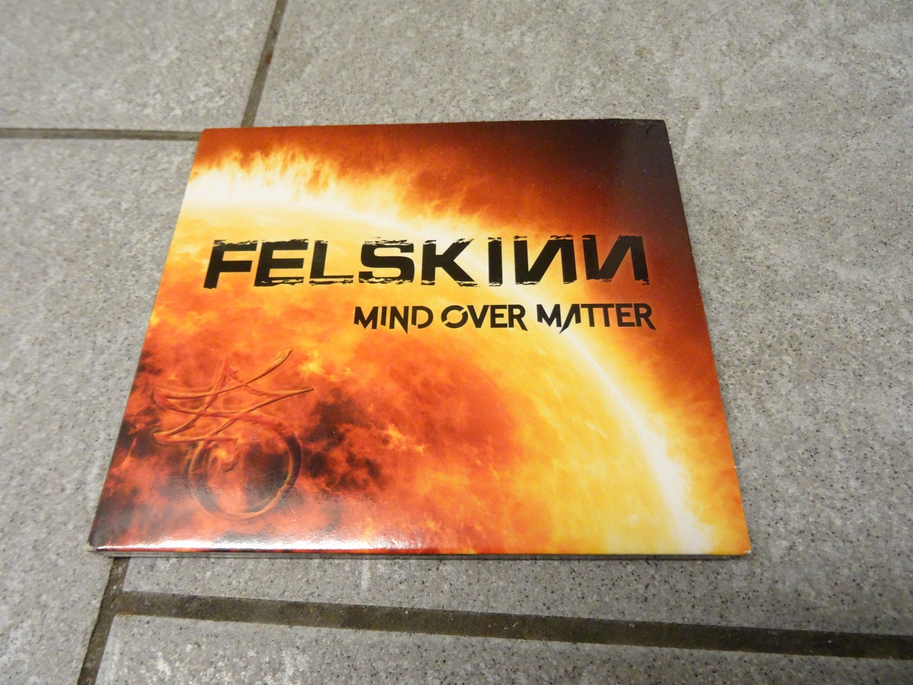 CD: Felskinn - Mind over Matter CD – Usato da Olten venduto da Disc-Ausverkauf