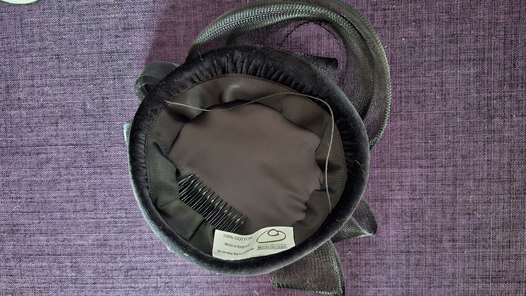Copricapi, berretti & cappellini: Schwarzer Sinamay Fascinator, Cocktailhut – Usato da Winterthur venduto da DanielaB07 2
