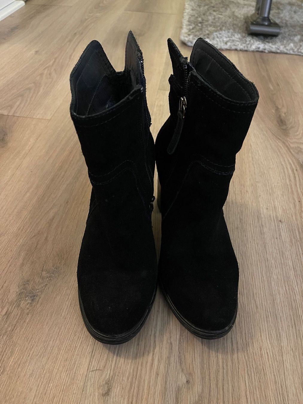Tommy Hilfiger Damenschuhe: Tommy Hilfiger Stiefel 38 – Neu (gemäss Beschreibung) aus Winterthur von mje_t9cr