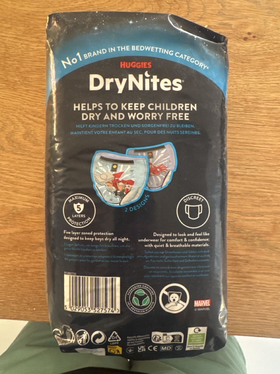 Huggies Windeleimer & Windeln: Huggies Drynites age 4-7 – Neu und originalverpackt aus Zürich von mel_9t5v 1