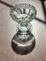 Vintage Salznäpfchen aus Pressglas – Antikes Glasschälchen