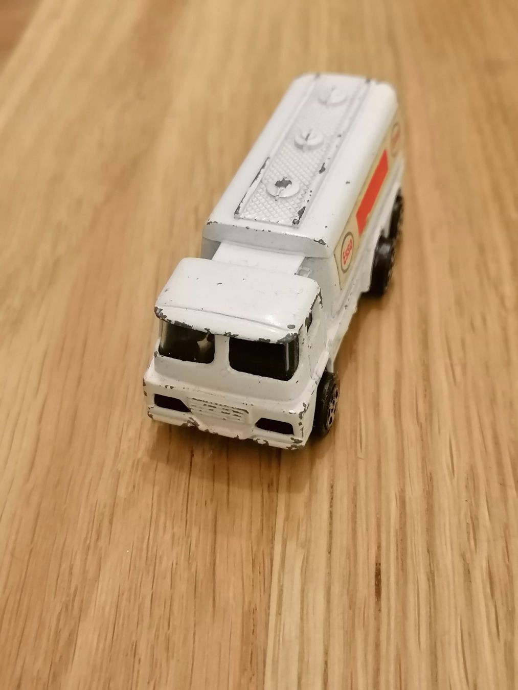 Corgi Toys Modellautos: Corgi Juniors - ESSO Guy Tanker – Gebraucht aus Basel von vintagecollector 1