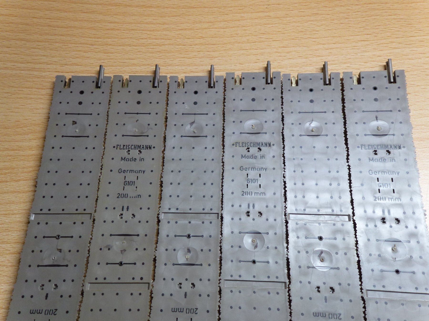 Fleischmann Modellini di ferrovie: Fleischmann H0 Profigleis 6x6101 – Usato da Hombrechtikon venduto da Se9 7