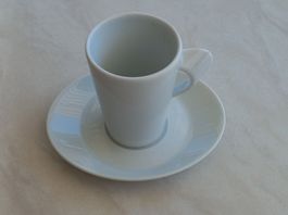 Schönwald Porzellan Tasse mit Unterteller.