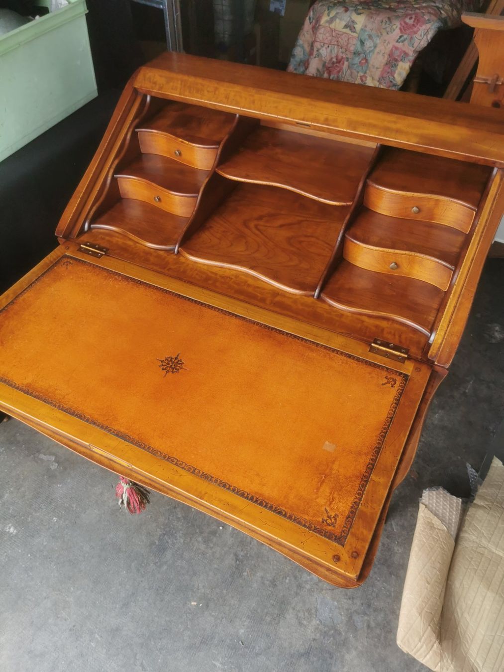 Schreibtische: Bureau De Pente De Style Louis XV – Gebraucht aus Wittenheim von LeGrenierdeSam 3