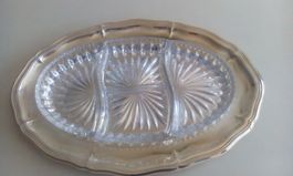 SERVIERPLATTEMETALL MIT 3 LOSEN BLEIKRISTALLSCHALEN