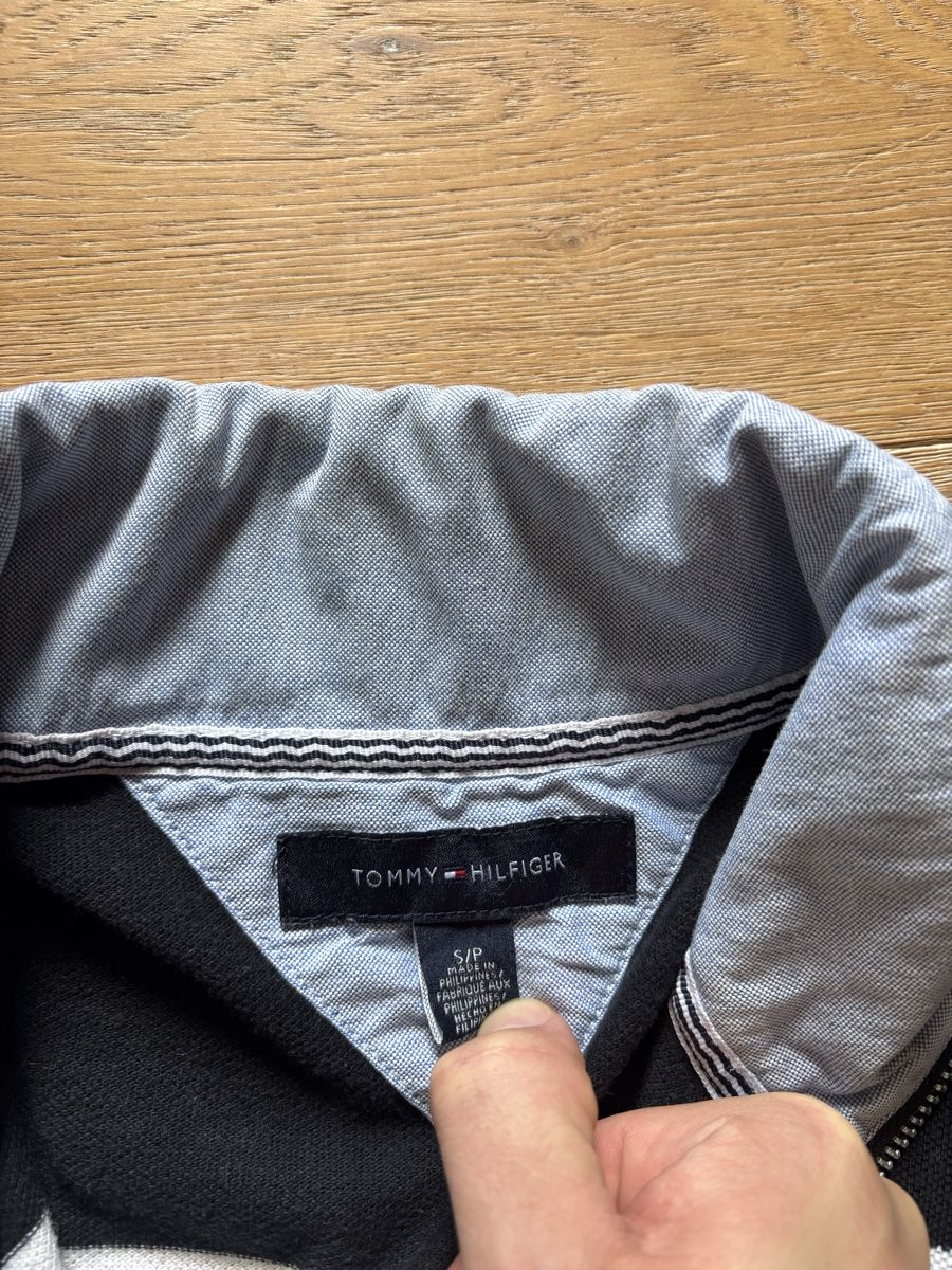 Tommy Hilfiger Maglioni & Felpe: Pull Tommy Hilfiger rayé, taille S - parfait automne! – Usato da La Chaux-de-Fonds venduto da eli_n8pc 1