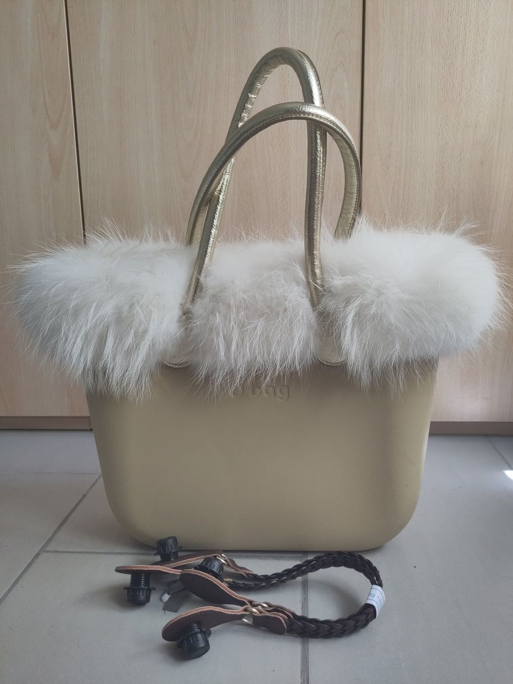 Obag Taschen für Damen: Borsa Obag con pelliccia e 2x manici intercambiabili – Gebraucht aus Novaggio von Naturebels