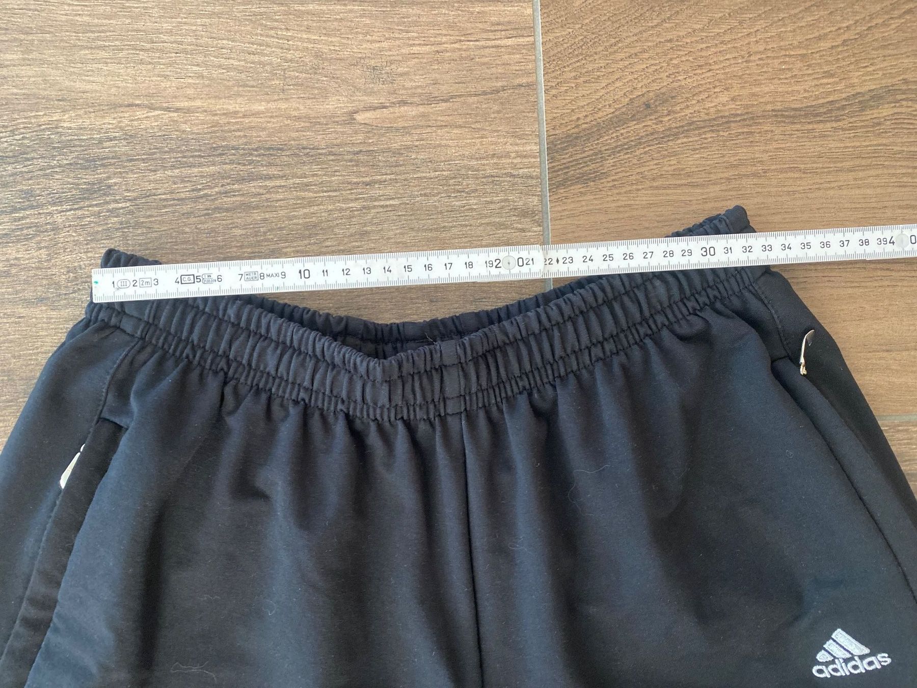 Adidas Pantaloni: Adidas Hose Predator climacool schwarz Gr. L – Usato da Pratteln venduto da a23_j2gs 5