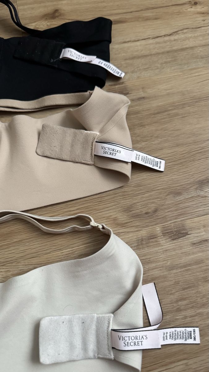 Victoria's Secret Altra biancheria intima: Victoria's Secret BHs Push-up 38C/85   – Usato da Steinhausen venduto da LMercado 1