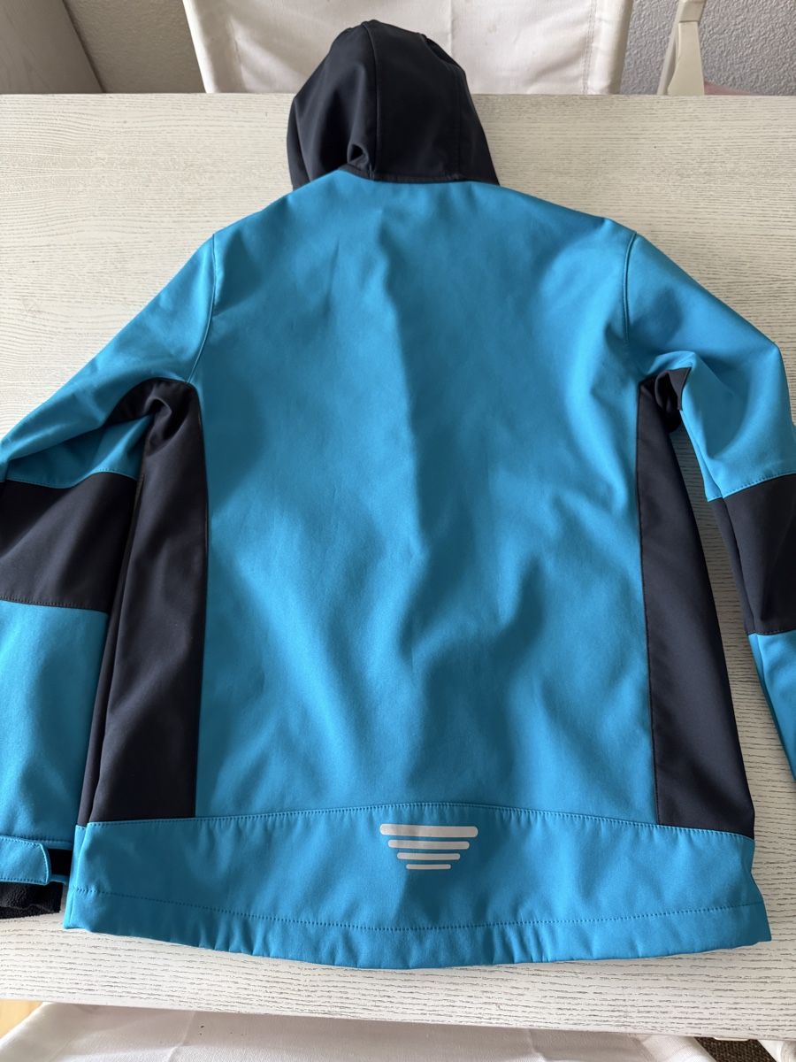 CMP Giacche & Cappotti: CMP Softshelljacke mit Kapuze blau schwarz Gr. 164 – Usato da Zürich venduto da Sunflower.15 6