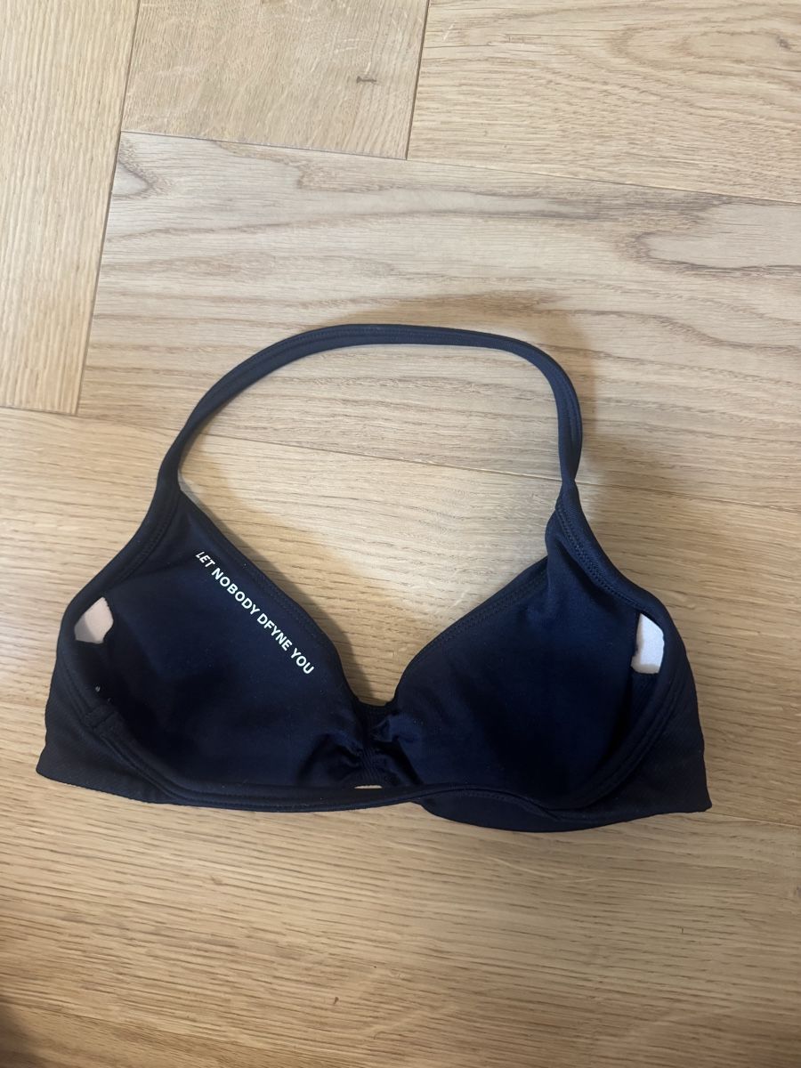 Top: Dfyne Impact Strappy Bra WIE NEU – Nuovo (secondo la descrizione) da Zürich venduto da milenaxx 1