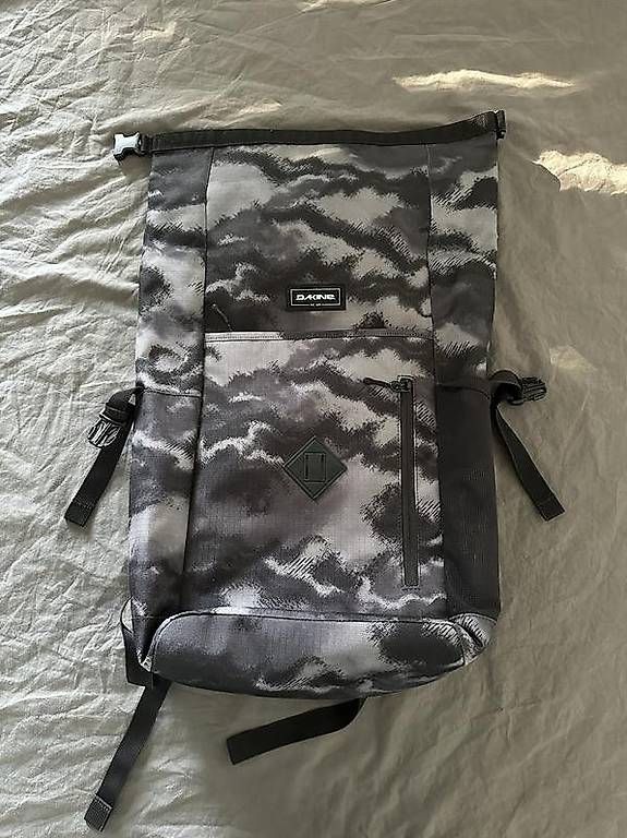 Rucksäcke: Dakine Mission Surf Roll Top Backpack 28L – Gebraucht aus St. Gallen von Eljee_